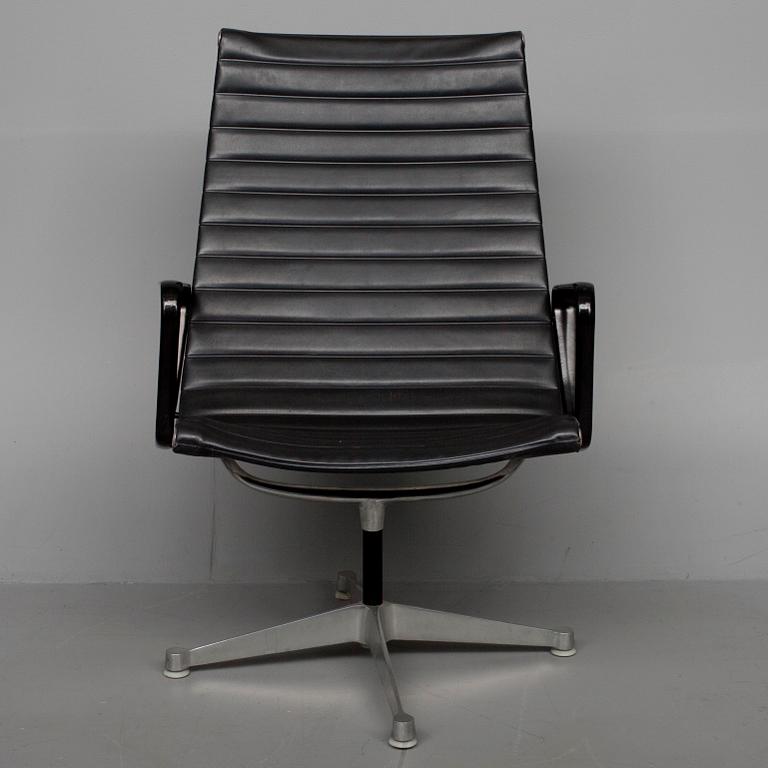 KARMSTOL, Eames, modell Herman Miller.