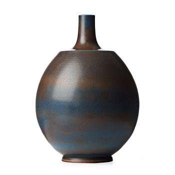 Berndt Friberg, a stoneware vase, Gustavsberg studio, Sweden 1965.