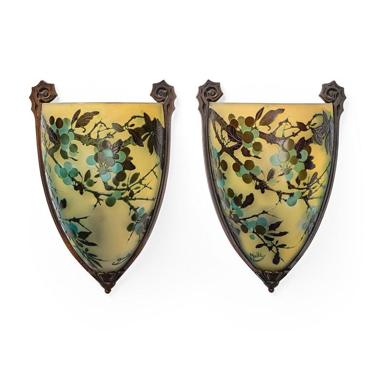 Emile Gallé, A pair of Art Nouveau cameo glass wall lights, Nancy France, early 1900s.