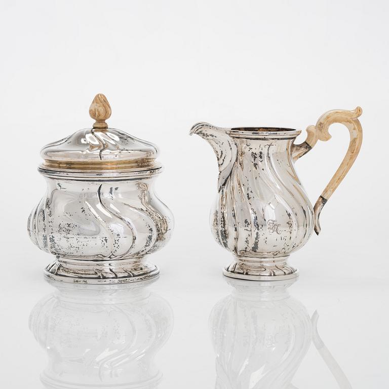 A silver tea and coffee service with tray, totally 6 pieces, Czechoslovakia 1929-1941.