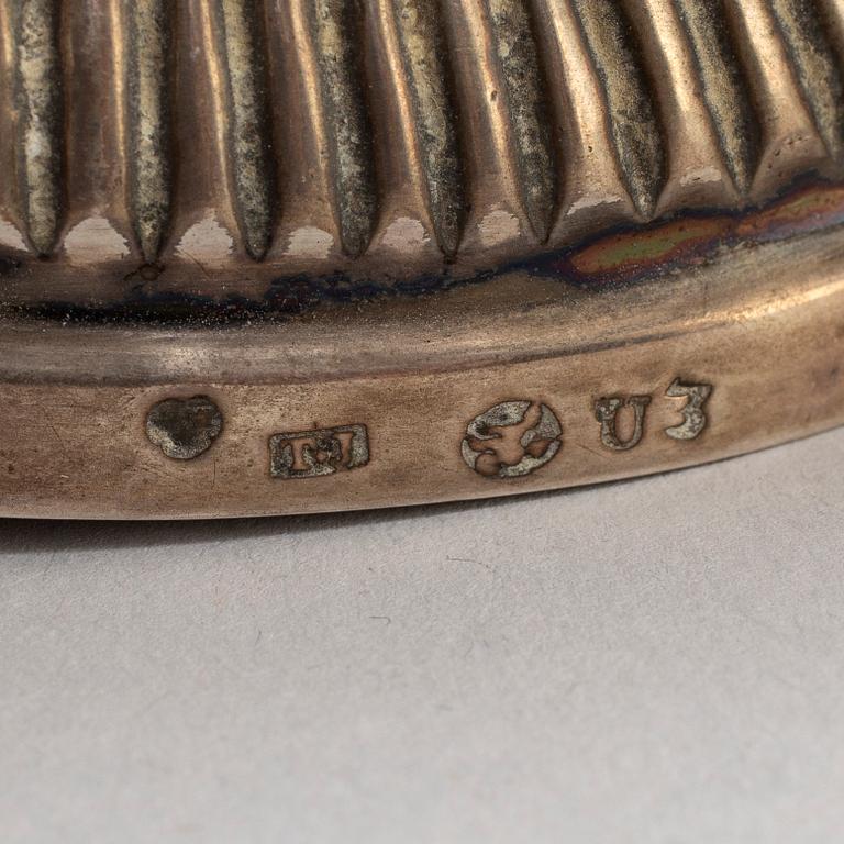 THEODOR JORTZ. A silver and shell bowl. Skänninge, 1826.