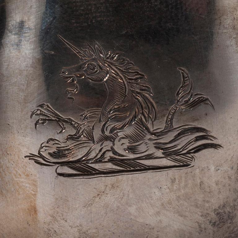 MJÖLKKANNA, silver, England, London 1740. Vikt 346 g.