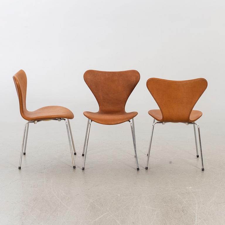 ARNE JACOBSEN, stolar 6 st "Sjuan" för Fritz Hansen Danmark sent 1900-tal.