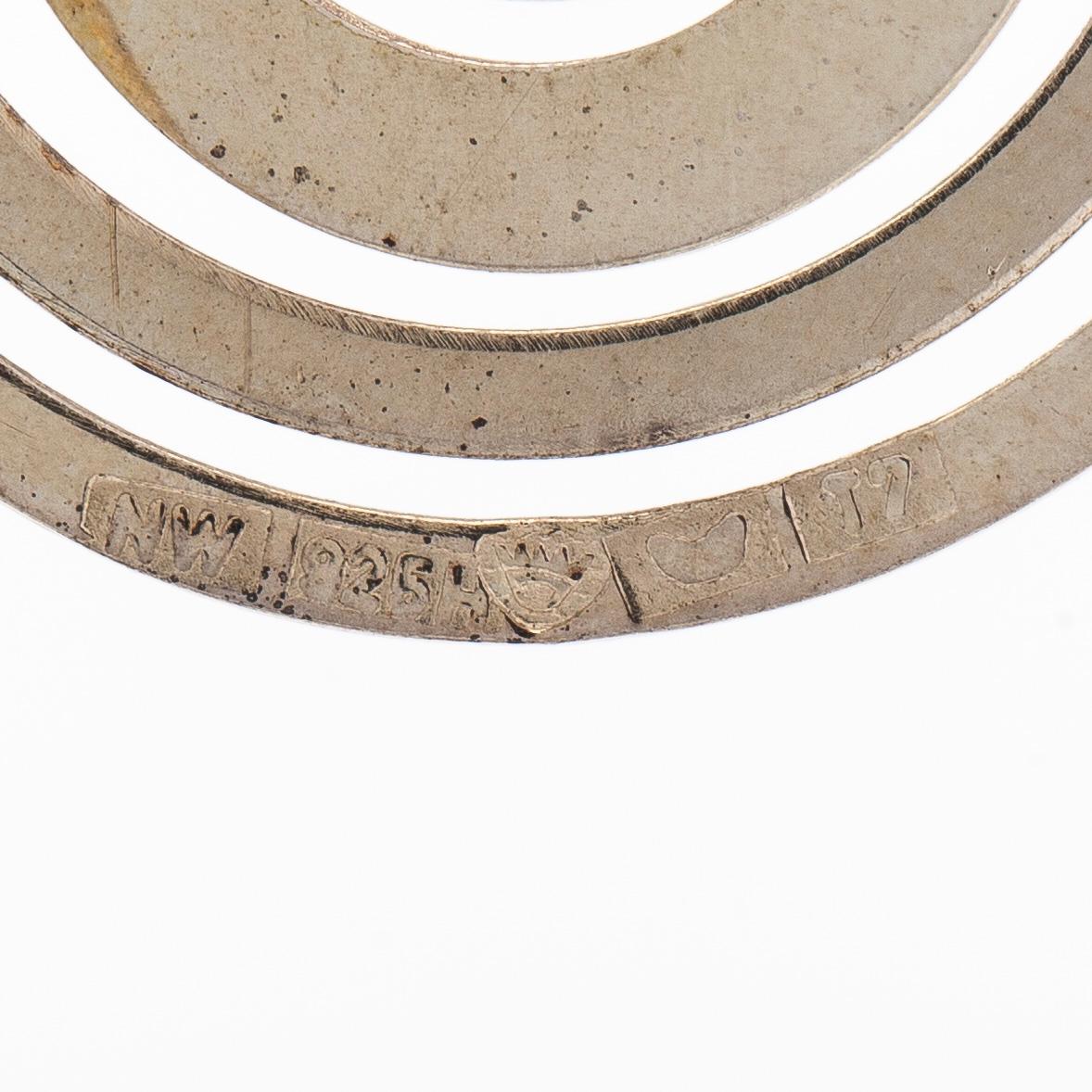 Tapio Wirkkala, örhängen "Silvermåne", sterlingsilver. Westerback, Helsingfors 1972.