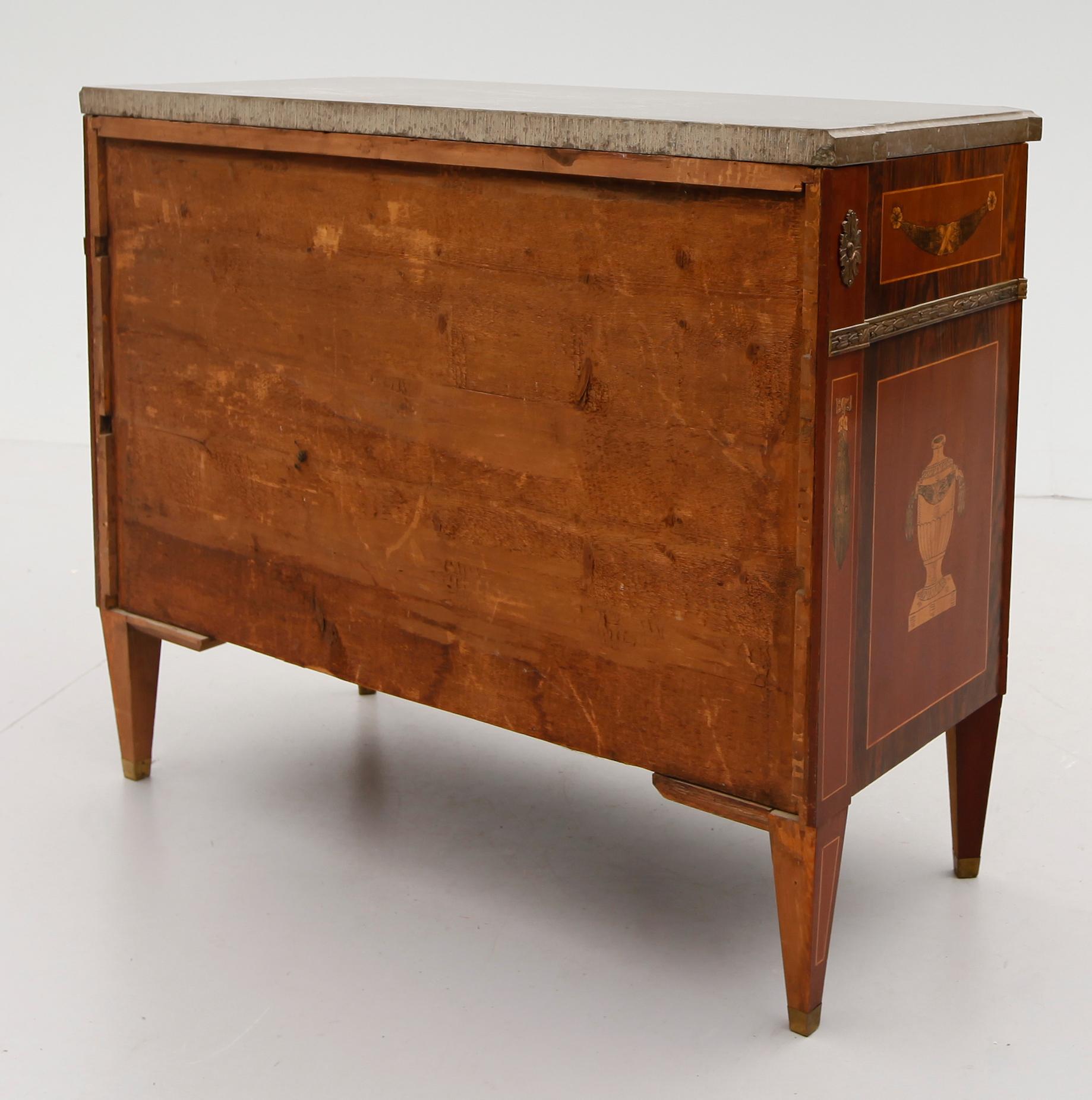 BYRÅ, gustaviansk stil, 1800-/1900-tal.