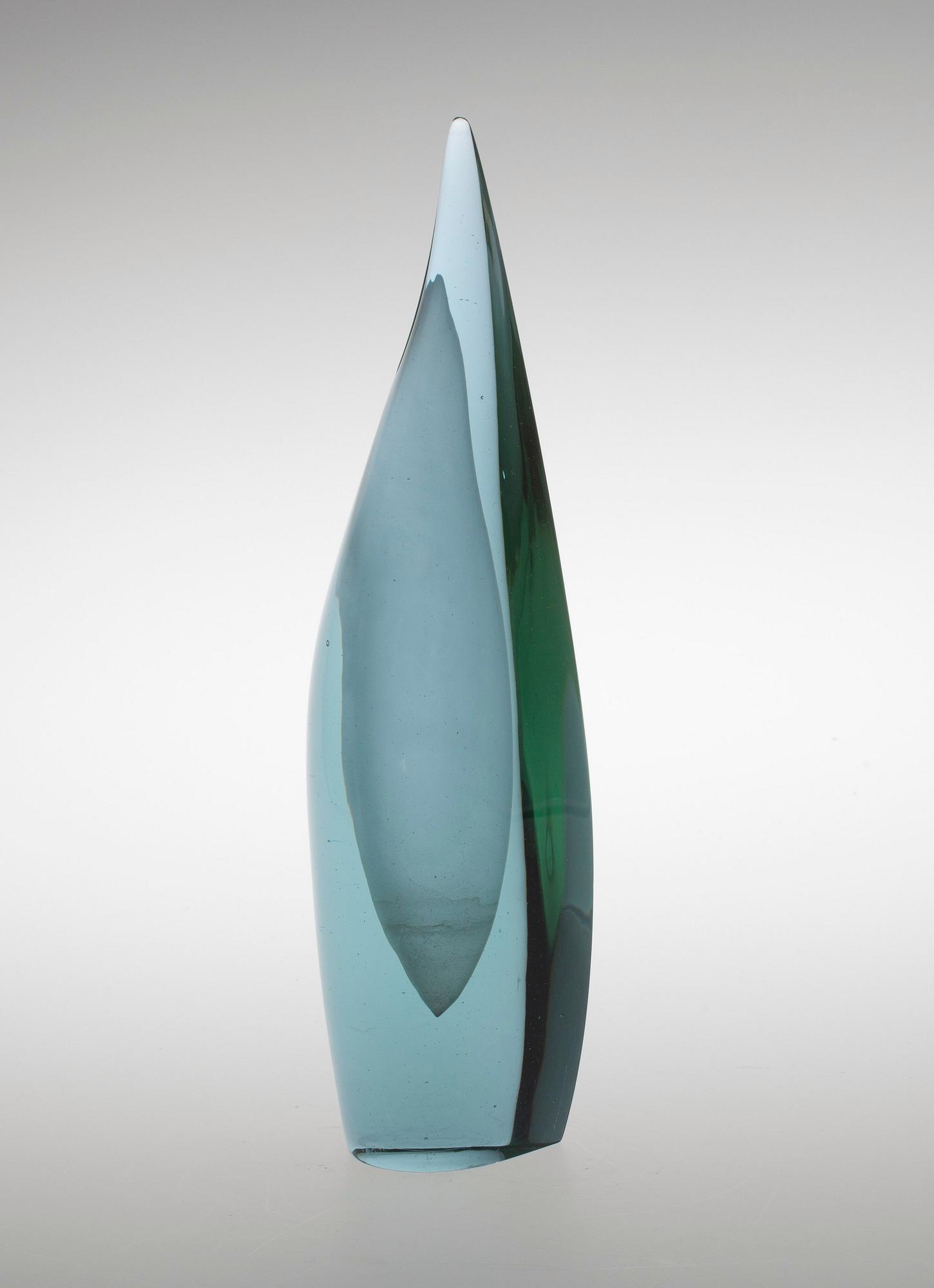 Aimo Okkolin, A GLASS SCULPTURE.