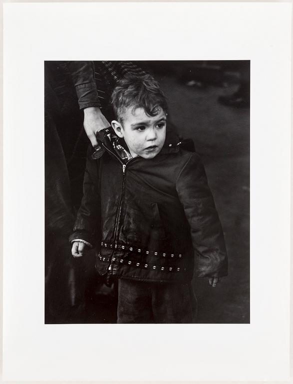 Portfolio with 10 photographs, numbered 66/110, Jubileumspärm Fotograficentrum.