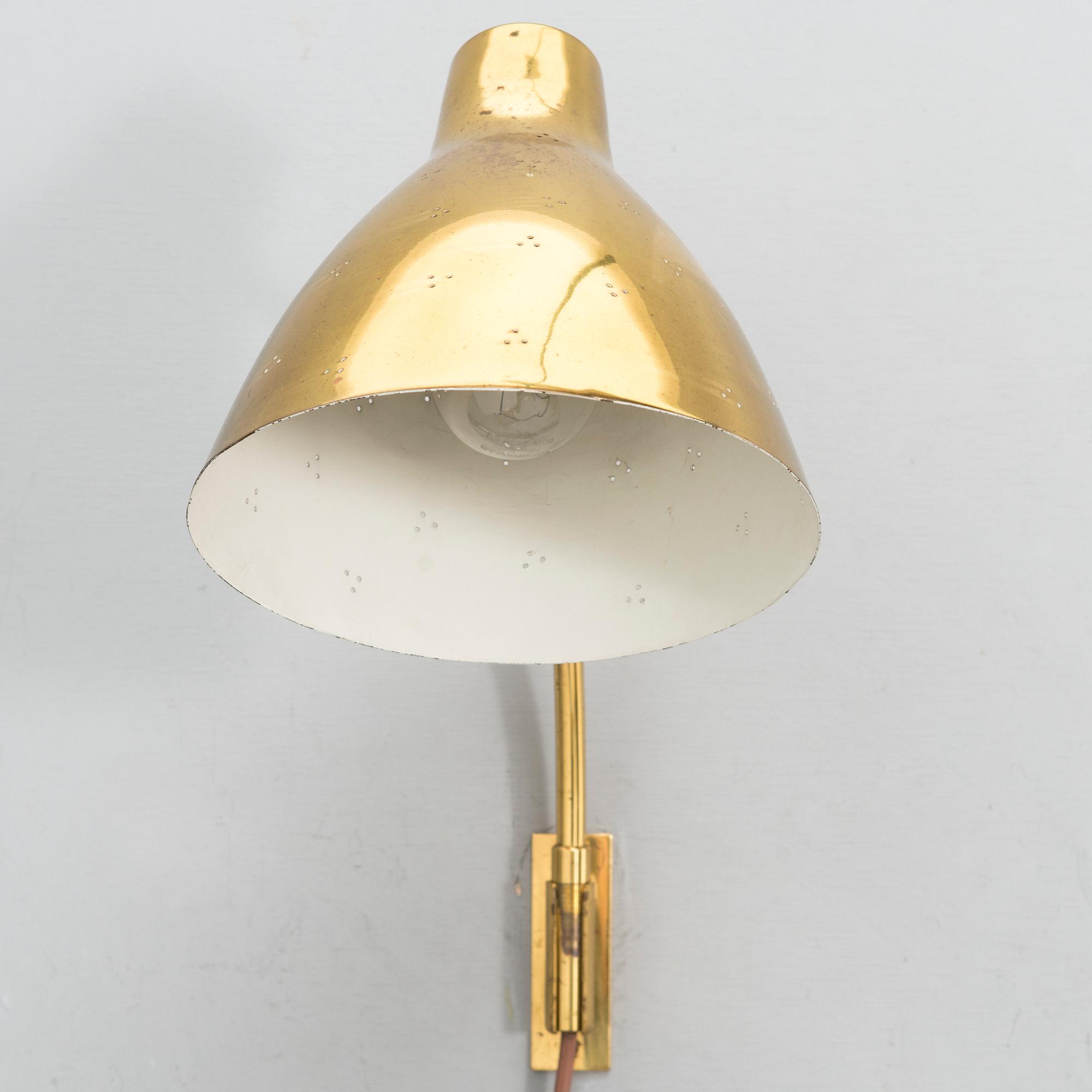 LISA JOHANSSON-PAPE, seinävalaisin, malli 3055, Stockmann Orno 1900-luvun puoliväli.