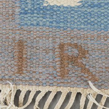 A signed flat weave carpet ca 195 x 139 cm.