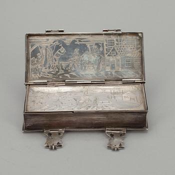 ETUI, silver, sannolikt Mellaneuropa 1800-tal. Vikt 298 g.