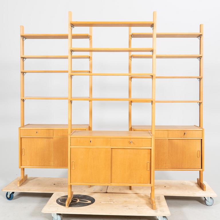 A 1950/60s oak shelving system "Contour I" by IKEA.