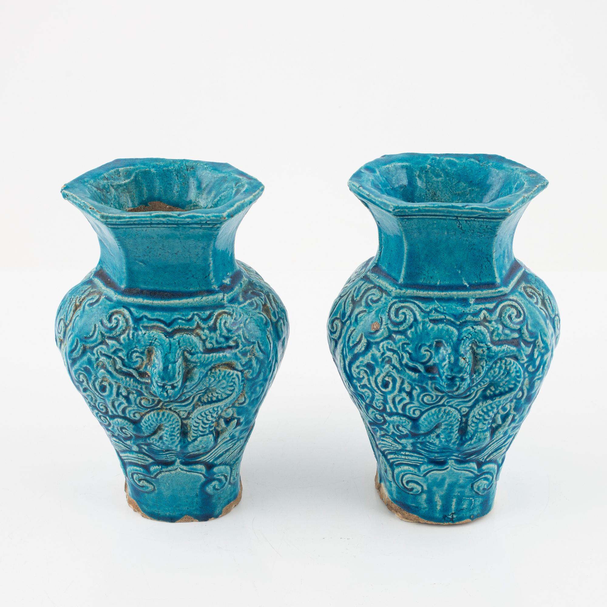 A pair of earthenware vases, late Ming dynasty (1368-1644).