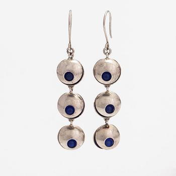 Elis Kauppi, A pair of silver and chalcedony earrings. Kupittaan kulta, Turku.