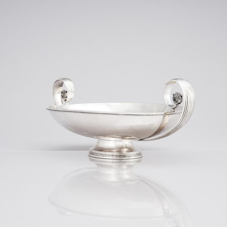 Atelier Borgila, an oval sterling silver footed bowl, Stockholm 1931.