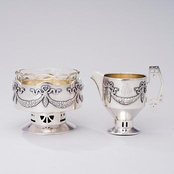 A RUSSIAN SILVER SUGAR BOWL AND MILK JUG, Moscow 1908-17, Vasili Andreev, silver weight 420 g.