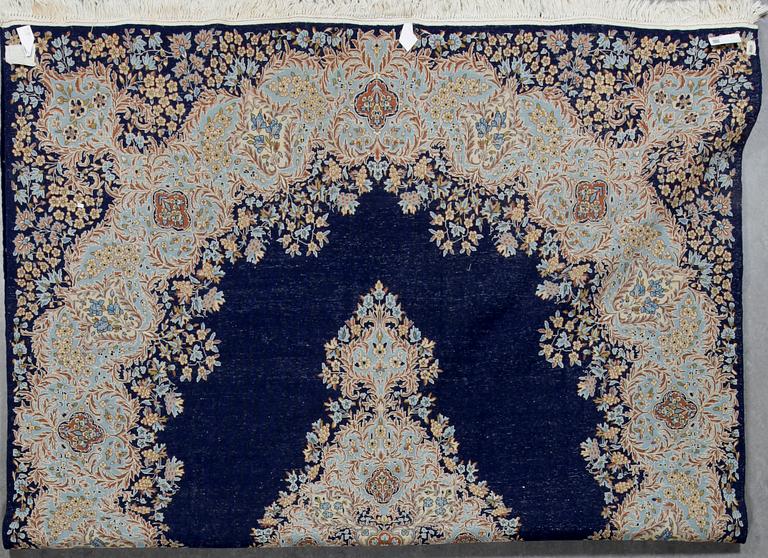 MATTA, möjligen Kirman, ca 350x247 cm.