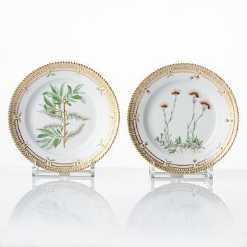 A set of 12 Royal Copenhagen 'Flora Danica' dishes, Denmark, 20th century.