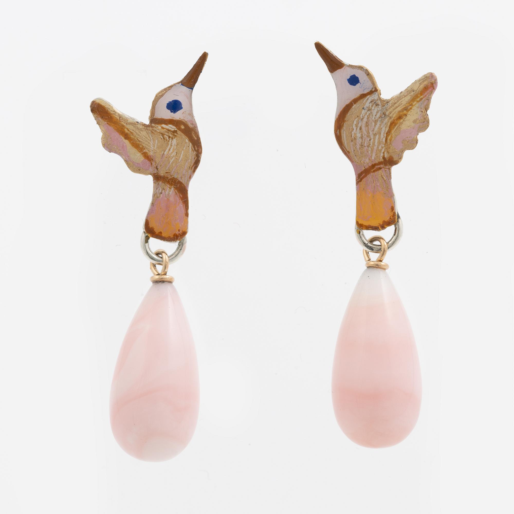 Earrings, Mandelstam, in the form of a hummingbird, silver and 18K gold, enamel and pink opals.