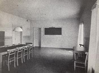 Gunnar Asplund, stolar, sex stycken, Nordiska Kompaniet, ca 1926-28, för Stockholms stadsbibliotek.