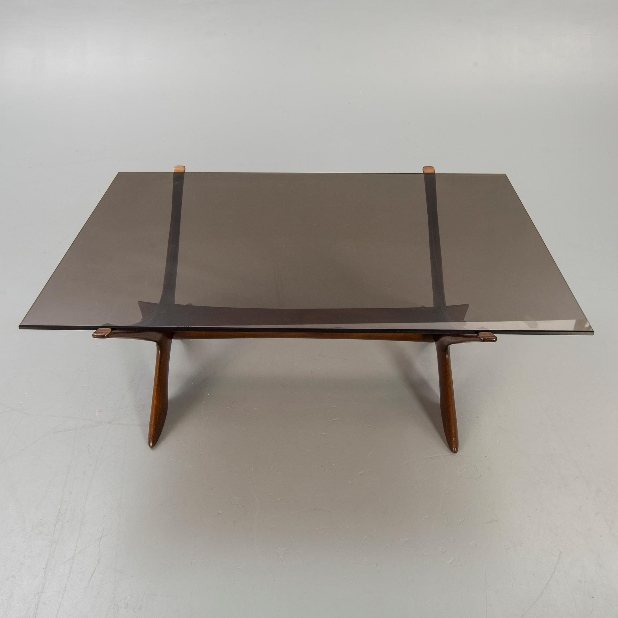 Fredrik Schriever-Abeln, soffbord, "nr 9", Örebro Glasindustri, modell lanserad 1967.