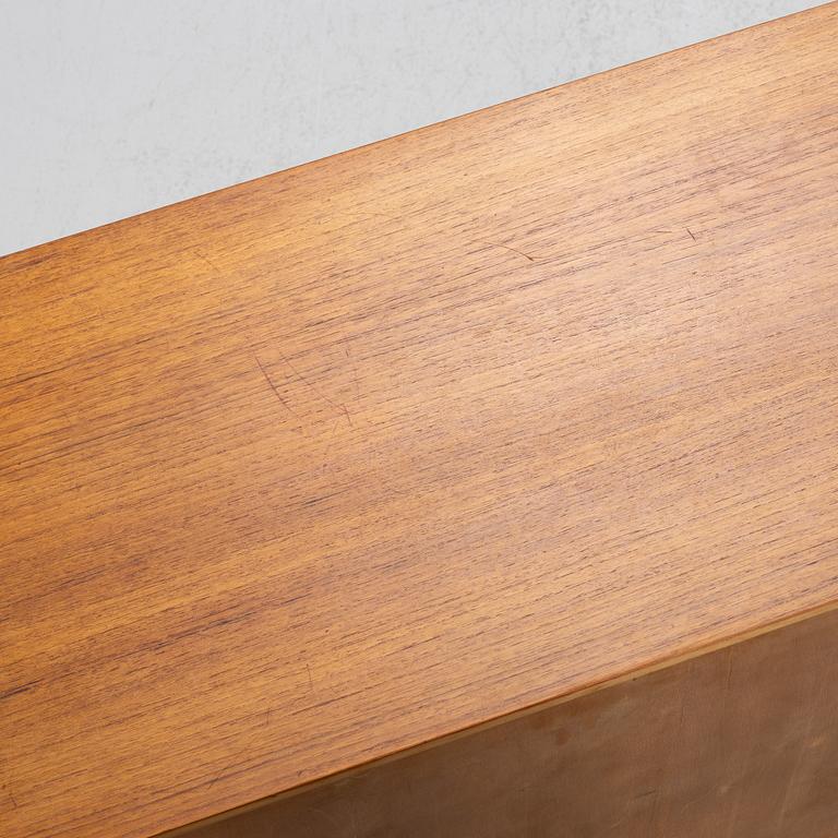 Bertil Fridhagen, a pair of bookcases, "Variette", Bodafors, 1960s.