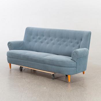 Carl Malmsten, A sofa "Hemmakväll" from latter half of 20th century.