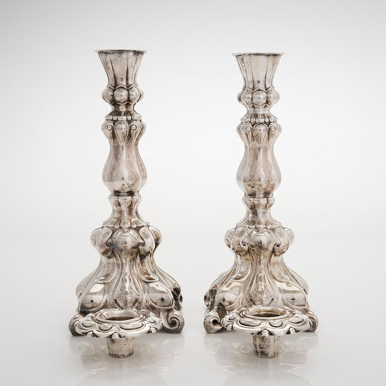 A pair of baroque style silver candlesticks, Hopeatehdas Oy, Helsinki 1947.