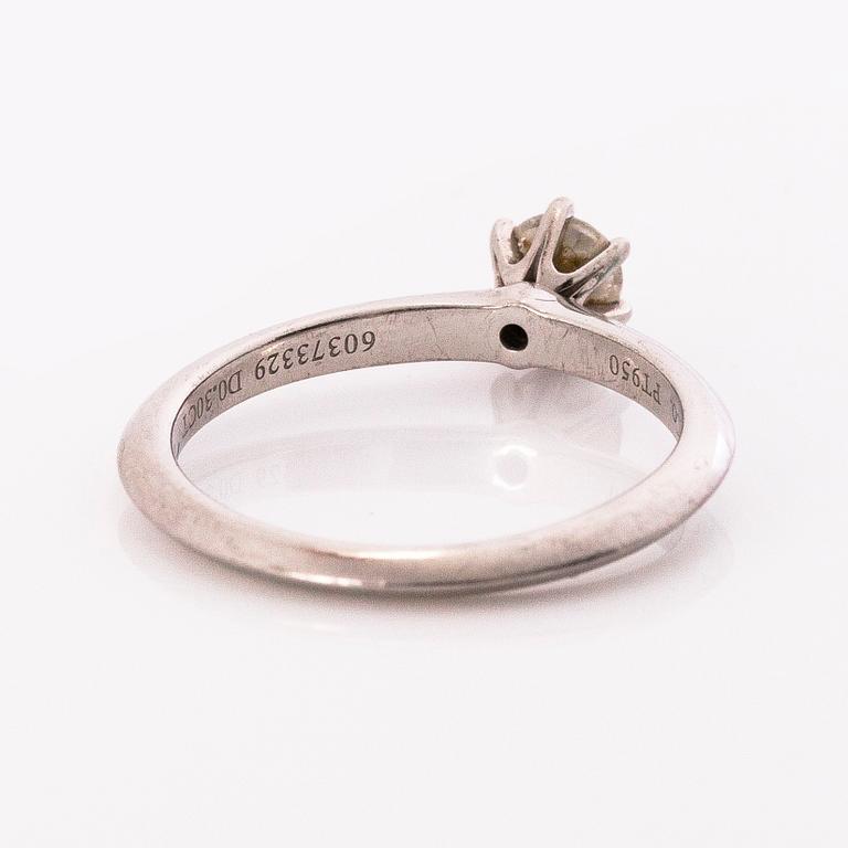 TIFFANY & CO RING, platina, briljant ca 0.3 ct.