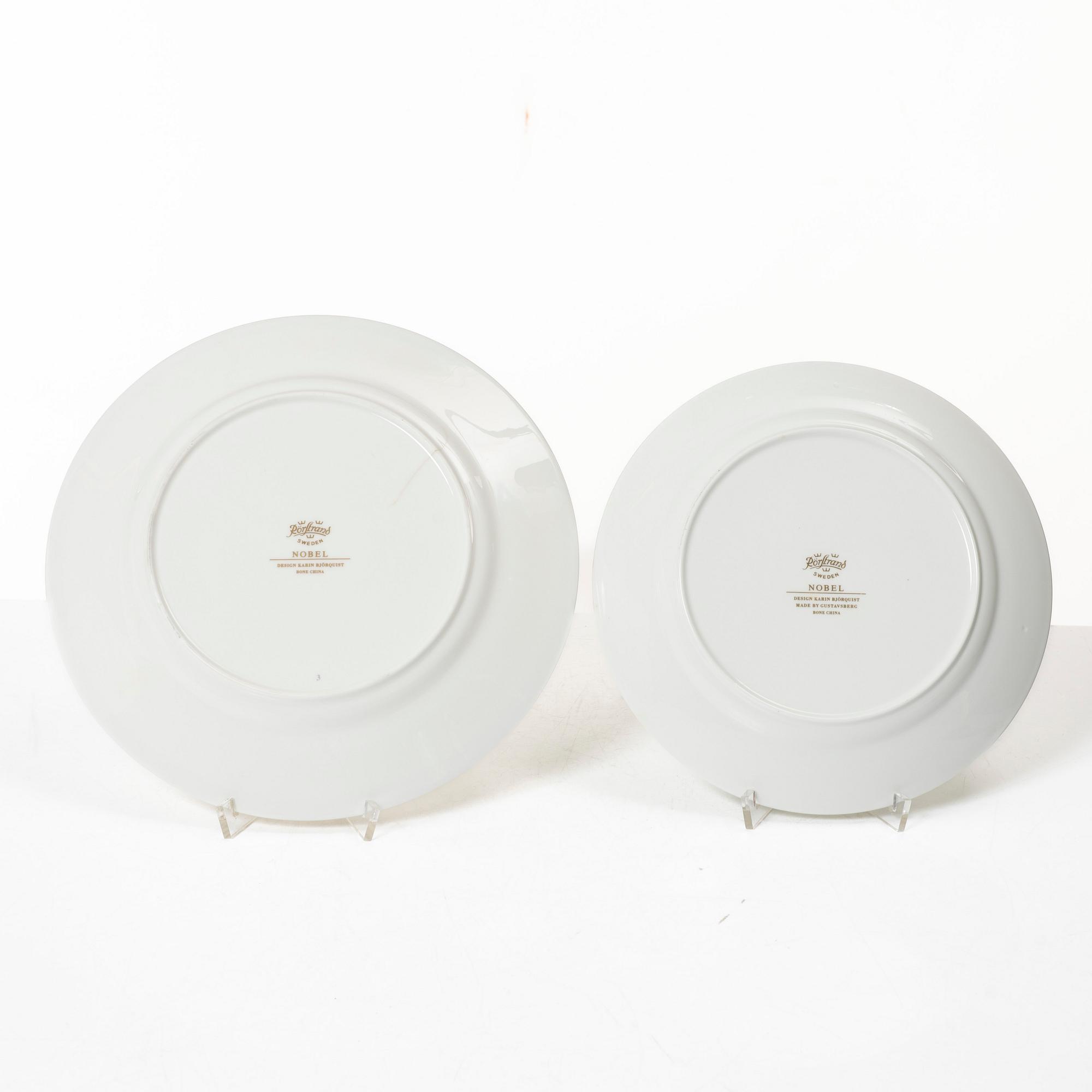 Karin Björquist, A 19 piece "Nobel", service, Karin Björquist, Rörstrand, as well as glass, "Nobel", a pair, Gunnar Cyrén, Orrefors.