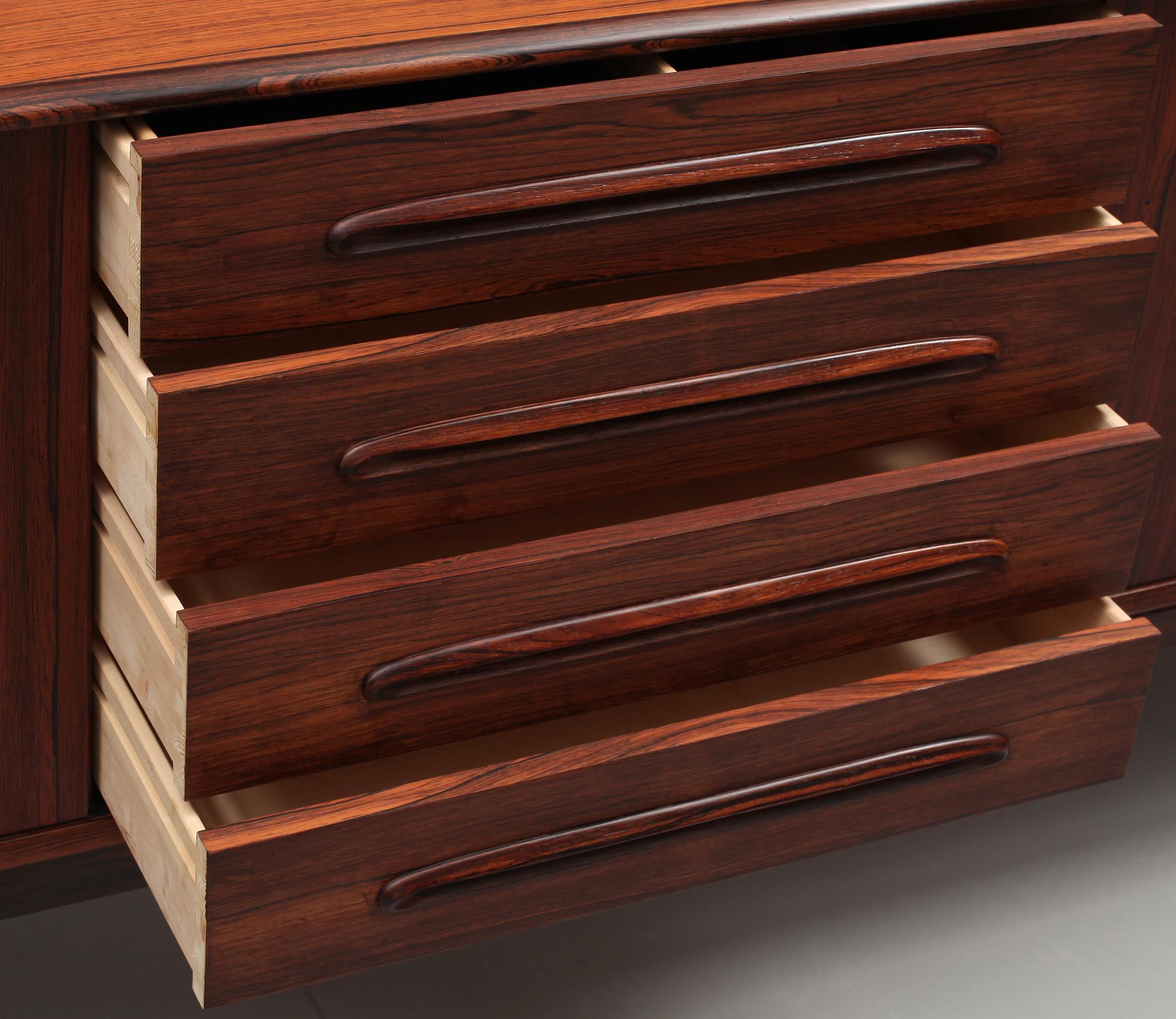 SIDEBOARD, Troeds, Bjärnum, 1950-tal.