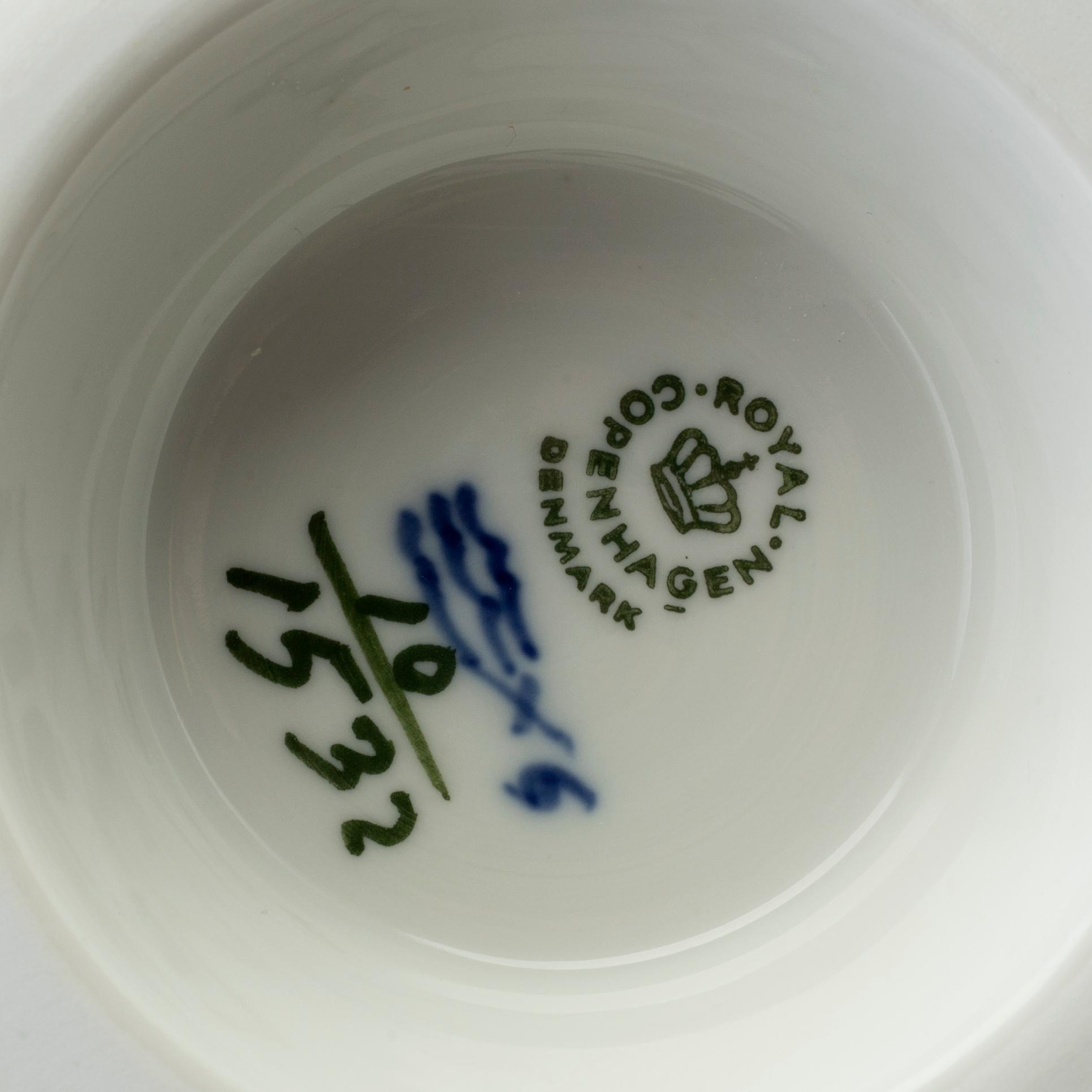 A 47 pcs porcelain service, 'Blå Blomst' Royal Copenhagen', Denmark second half of the 20th century.