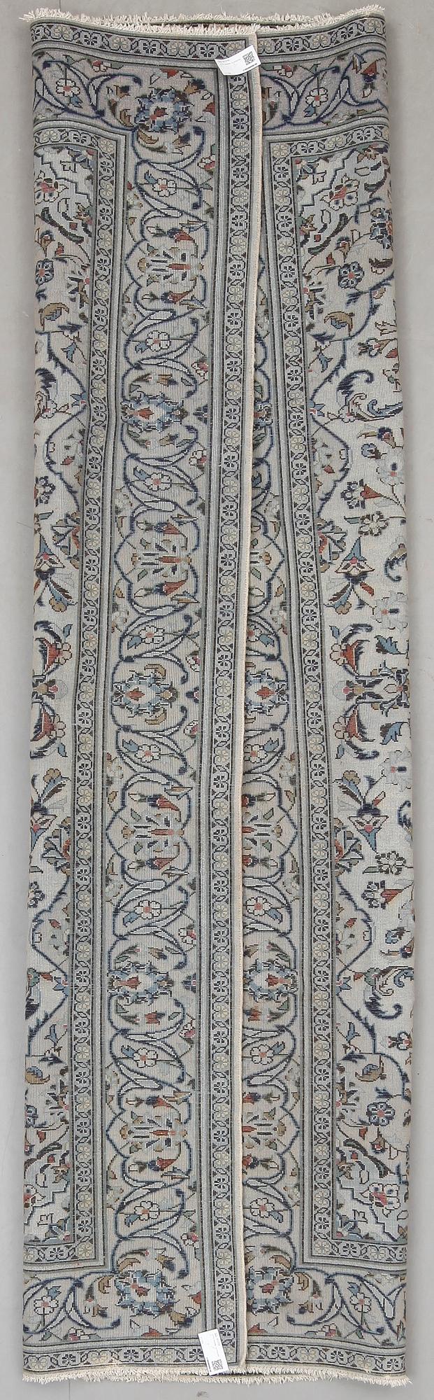 MATTA, Keshan, ca 300x192 cm.