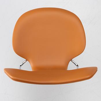 Arne Jacobsen, A set of six chairs, “Grand Prix”, Fritz Hansen.