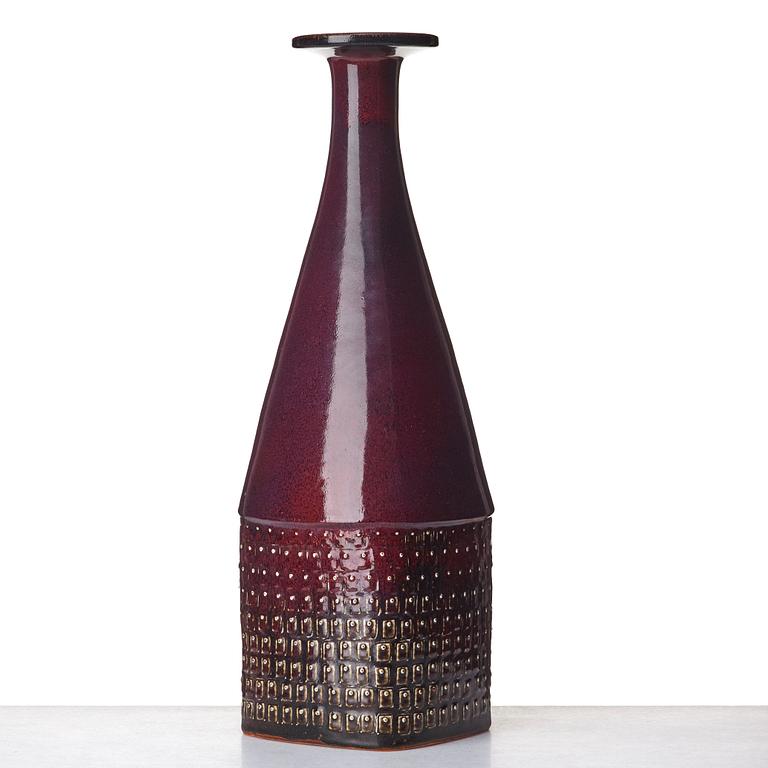 Stig Lindberg, a stoneware sang de boeuf glazed floor vase, Gustavsberg Studio, Sweden 1970.