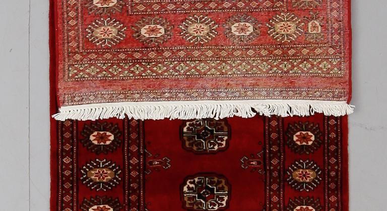 MATTA, Karachi, ca 305 x 77 cm.