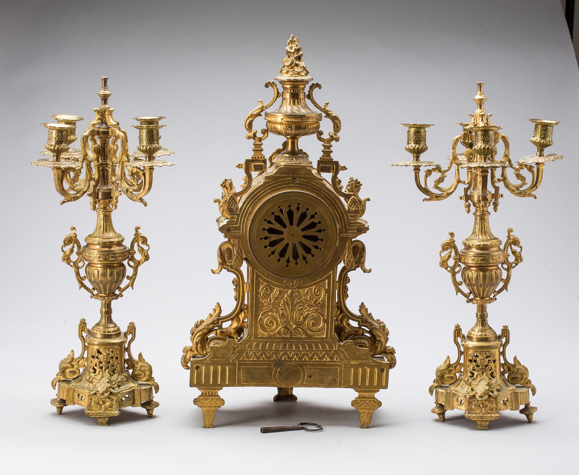 BORDSGARNITYR, 1+2 delar.  Louis XVI-stil, sekelskiftet 1900.