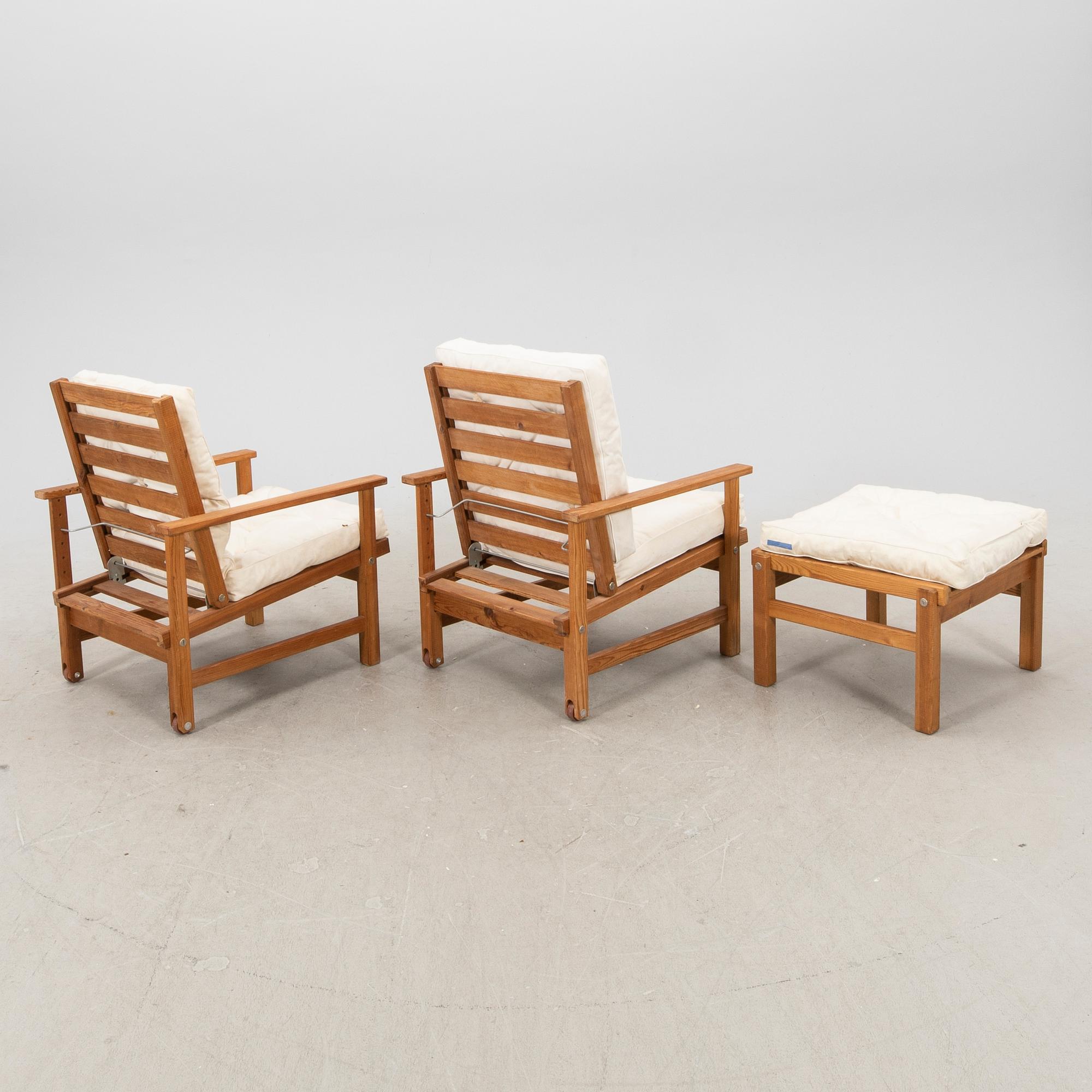 Elsa Stackelberg, 2 fåtöljer + pall / bord, Fri Form, 1900-talets senare del.