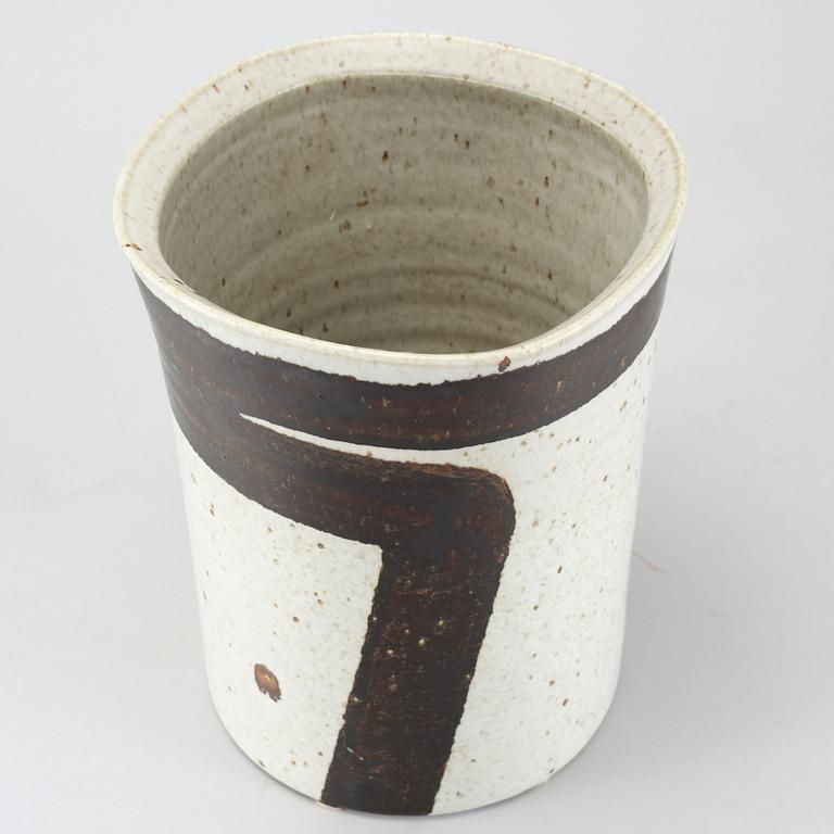 A stoneware flower pot by Inger Persson for Rörstrand Ateljé.