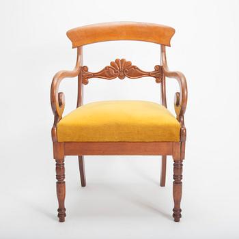 STOL, biedermeier, 1800-talets första hälft. Brännmärkt CAS.