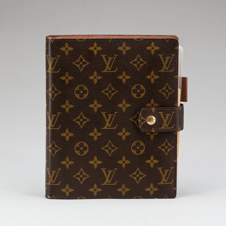 AGENDA, "Large ring agenda cover", Louis Vuitton.