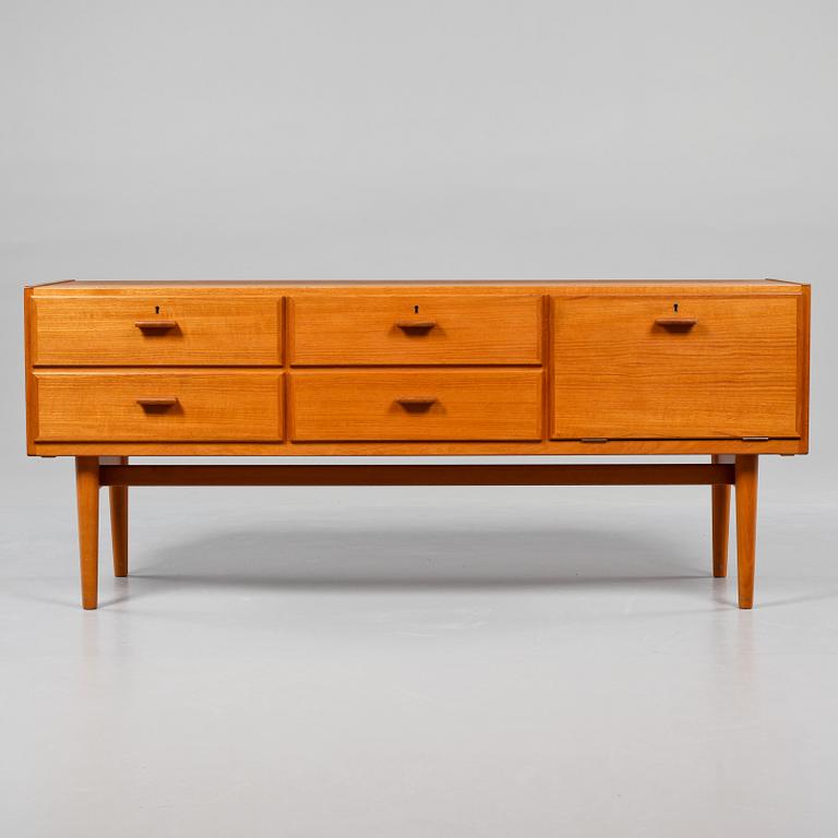 SIDEBOARD, 1900-talets andra hälft.