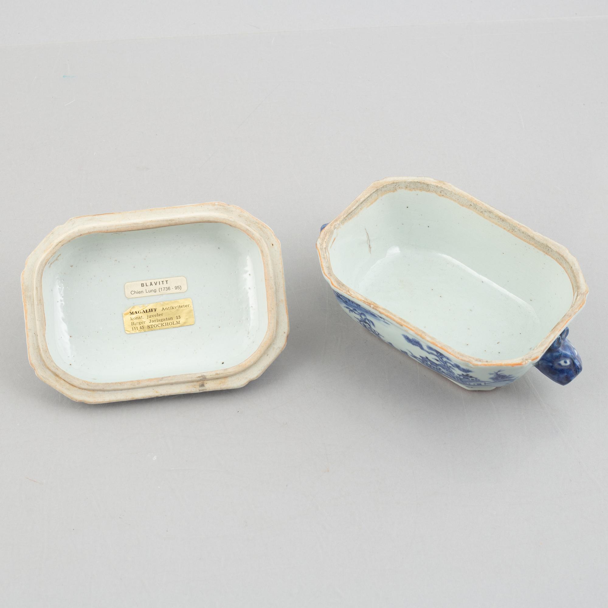 Two Chinese porcelain ladle dishes, a large dish and a small tureen with cover, Qing dynasty, Qianlong (1736-95).