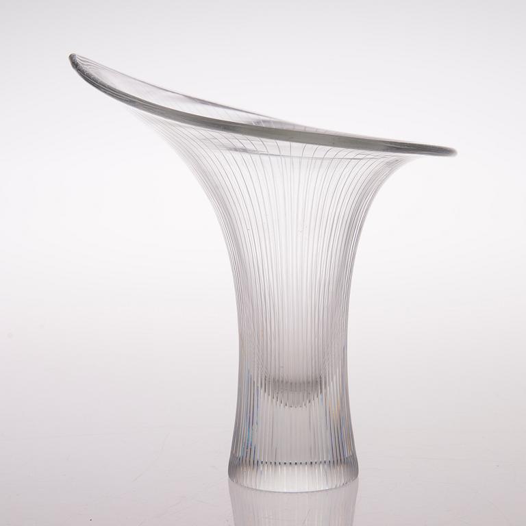 A KANTARELLI GLASS VASE, signed Tapio Wirkkala Iittala.