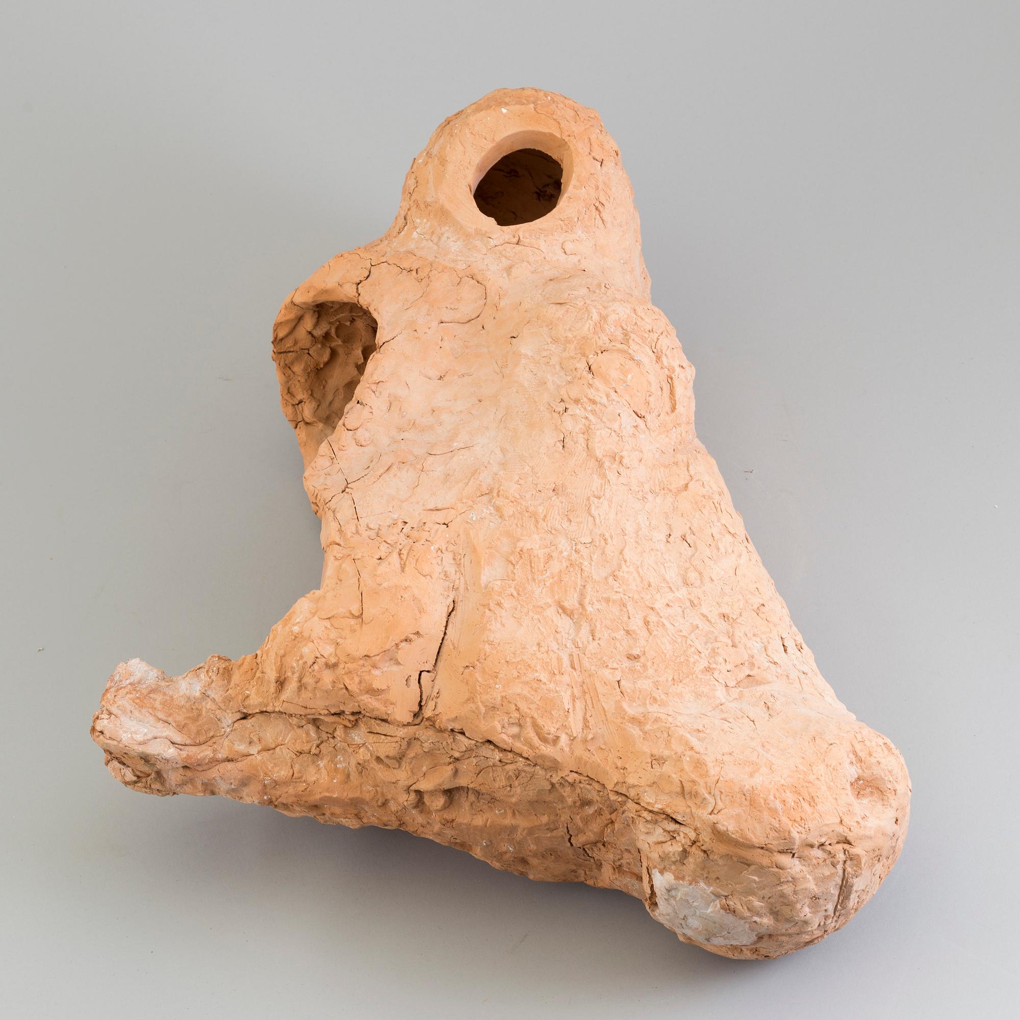 ASMUND ARLE, Sculpture, terracotta, signed A. Arle.