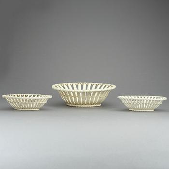 GALLERSKÅLAR, 3 st, flintgods, sannolikt Herculaneum Pottery, England, 17/1800-tal.