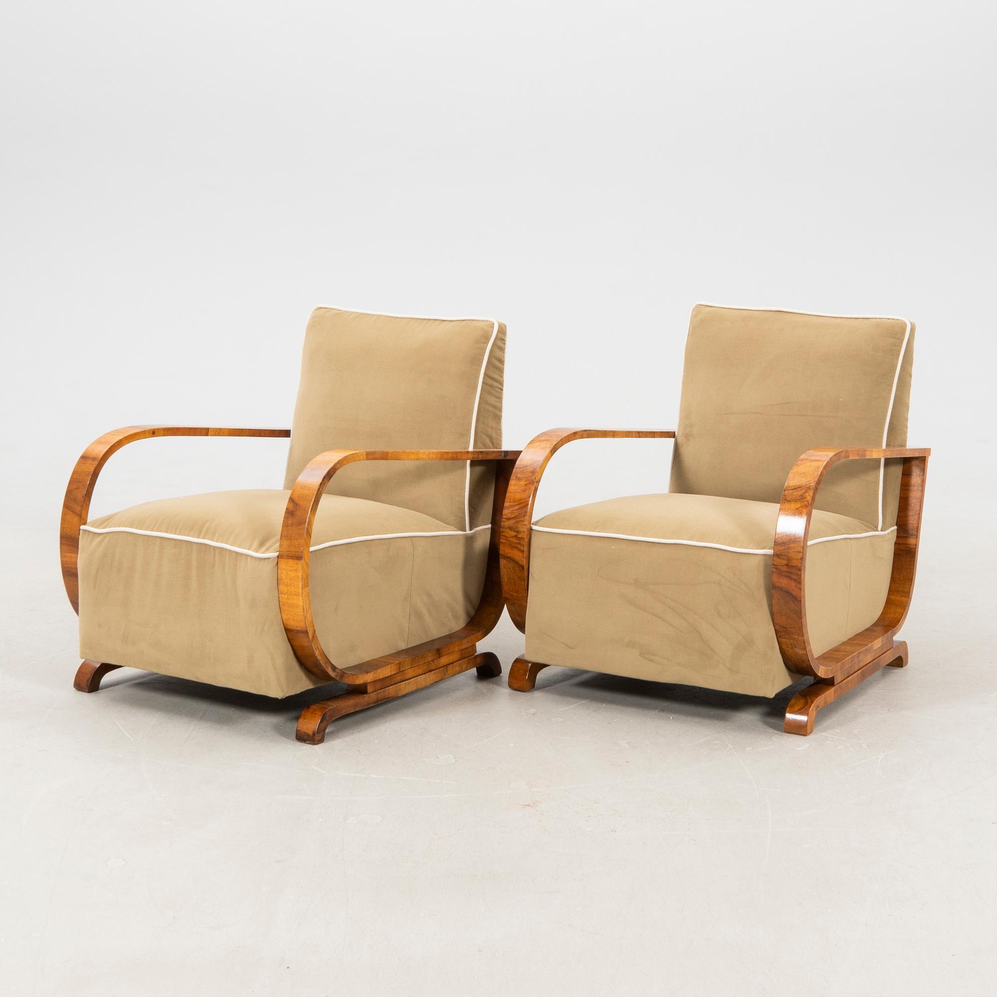 Armchairs, a pair of Art Deco, first half of the 20th century.