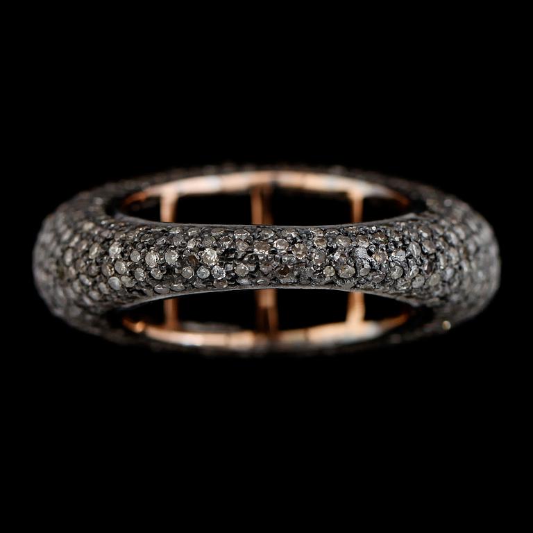 RING, silver, diamanter tot 3.53 ct. Vikt ca 14 g.