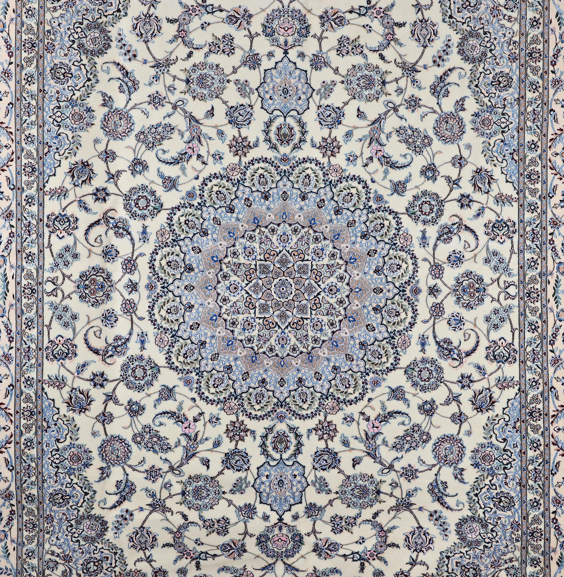 MATTA, Nain 6 LAA, part silk, ca 325 x 250 cm.