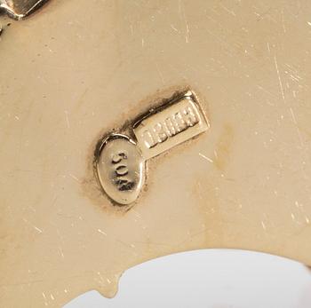 HÄNGE, 18 K guld med korall samt diamanter. Stämplad. Vikt ca 17 g.