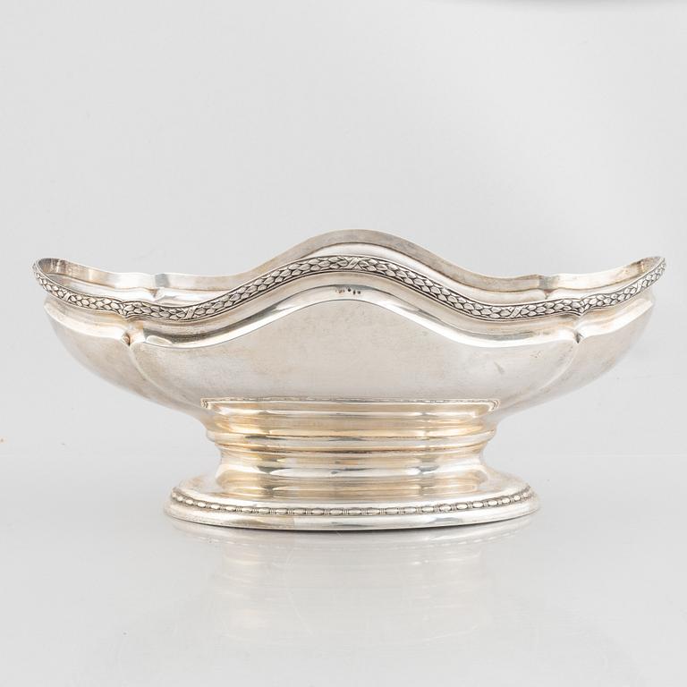 A Swedish Art Nouveau silver jardinière, mark of CF Carlman, Stockholm 1912.